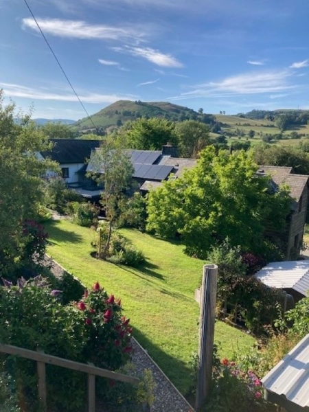 Glan Yr Afon
